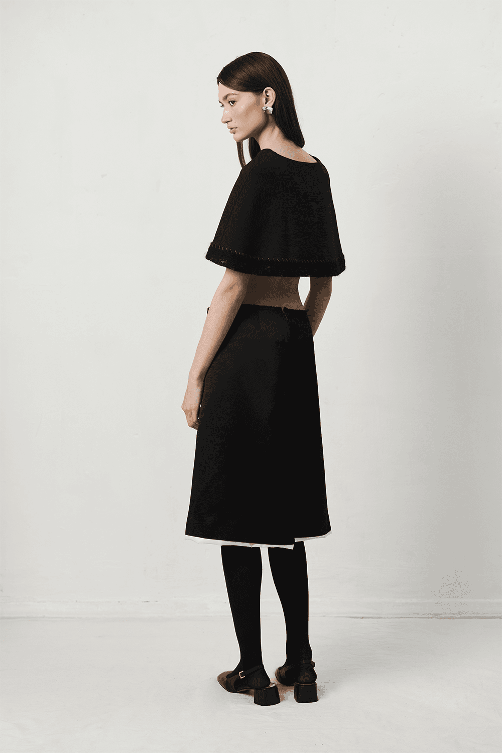 'PETALE' CAPE 'PETALE' CAPE