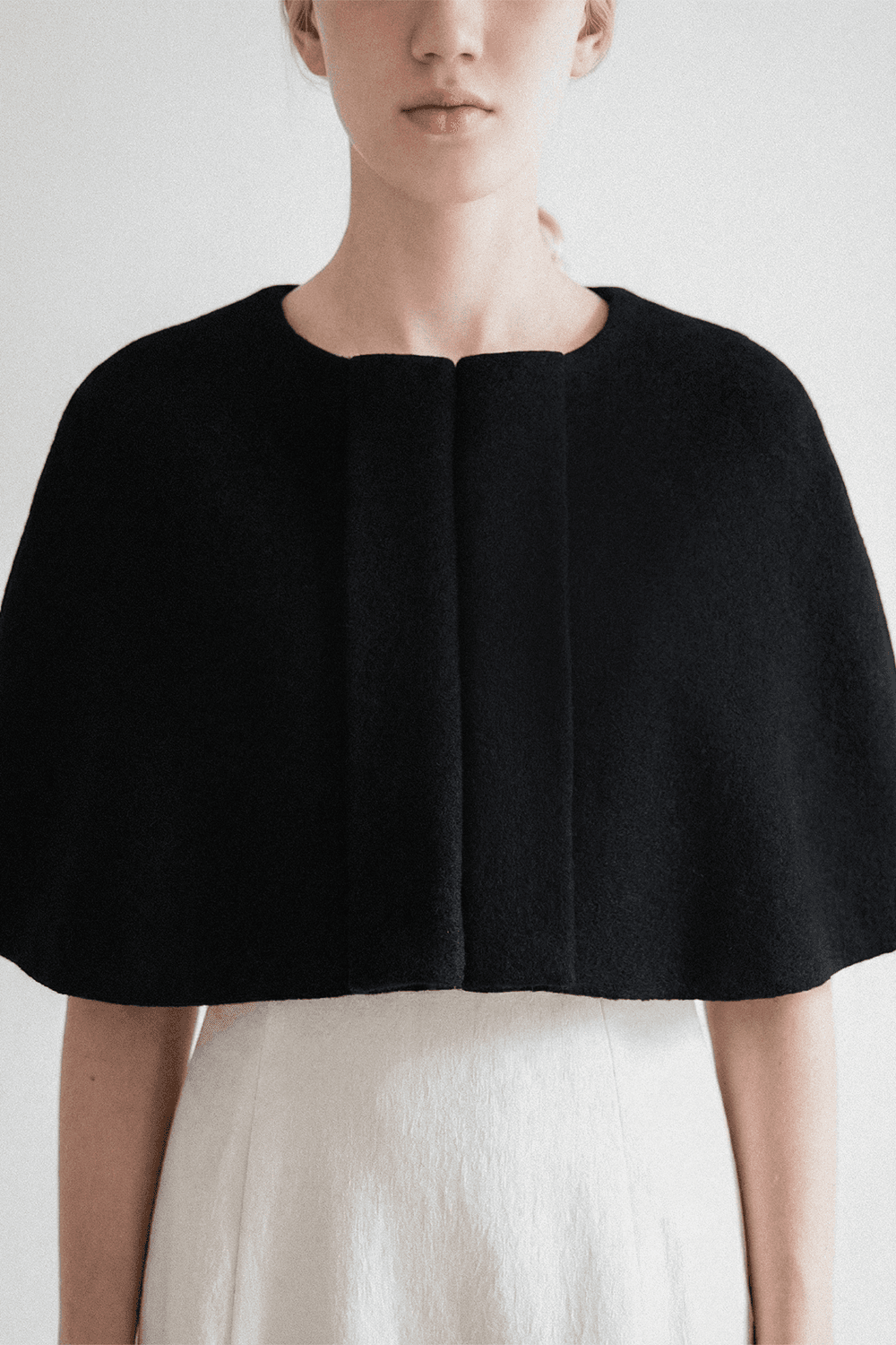 FIGURED WOOL CAPE FIGURED WOOL CAPE