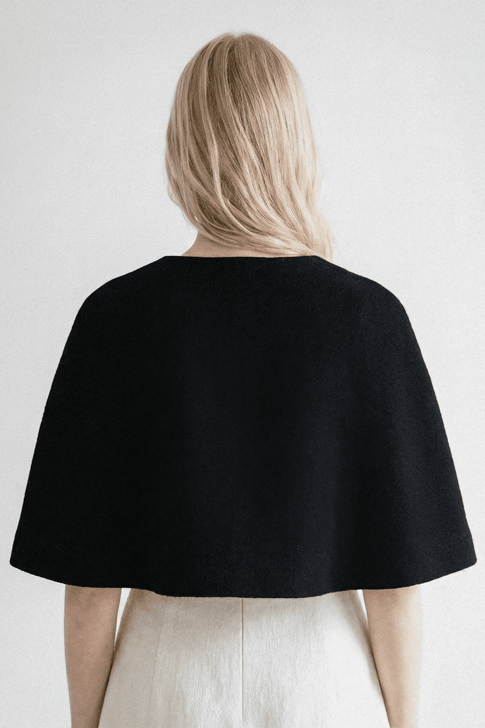 FIGURED WOOL CAPE FIGURED WOOL CAPE